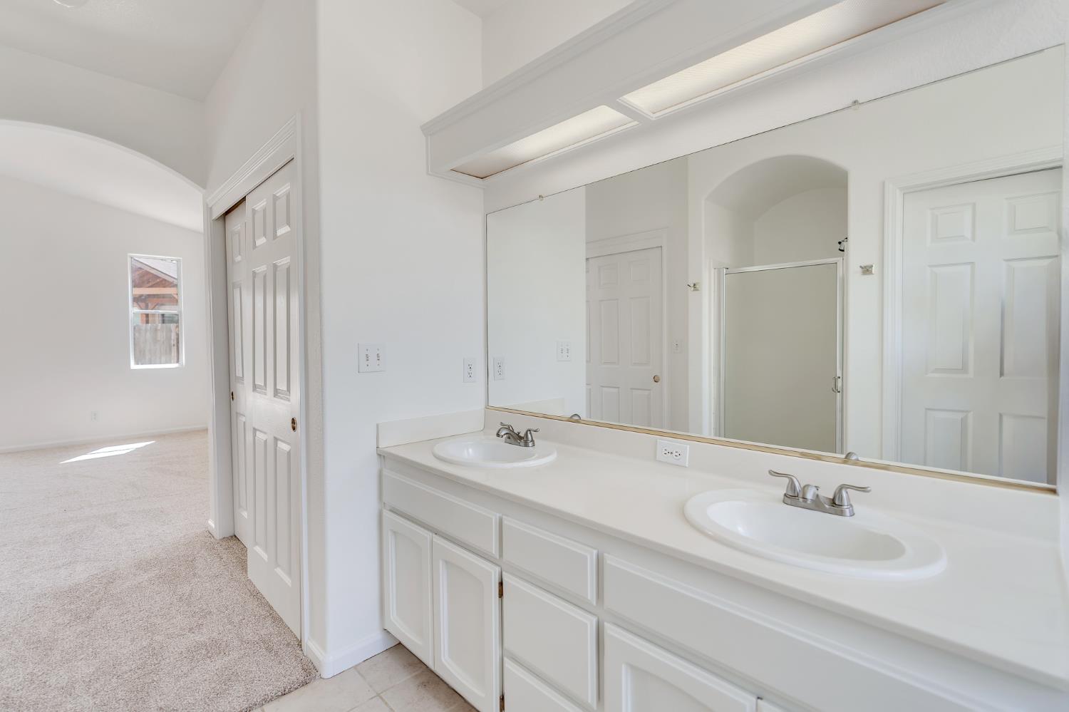 766 Amelia Ct, Los Banos, CA 93635