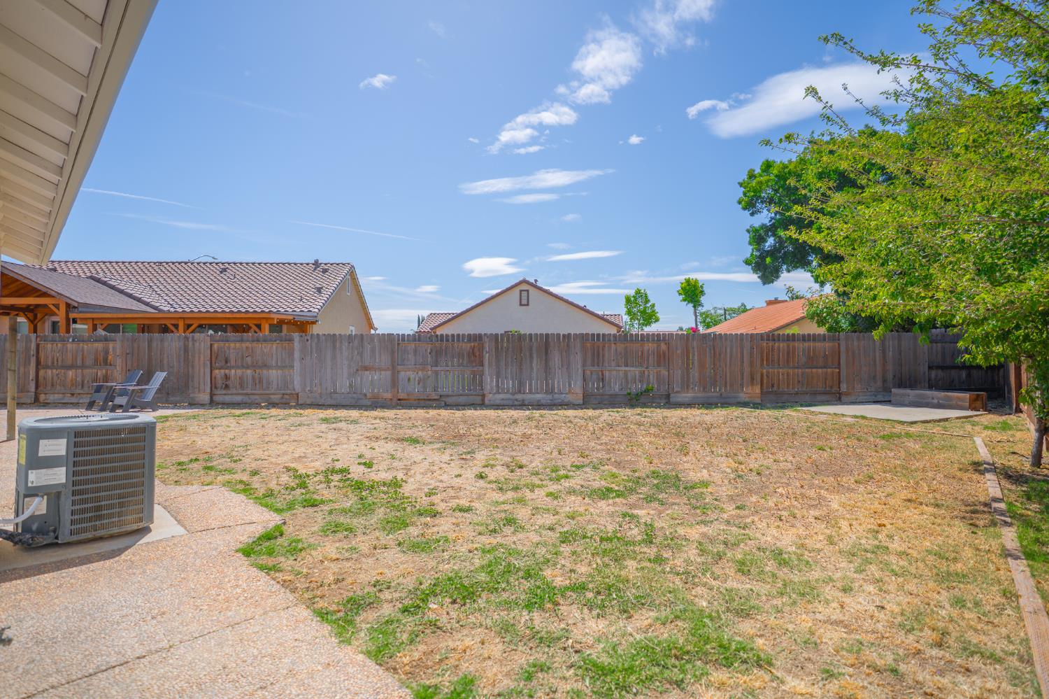 766 Amelia Ct, Los Banos, CA 93635