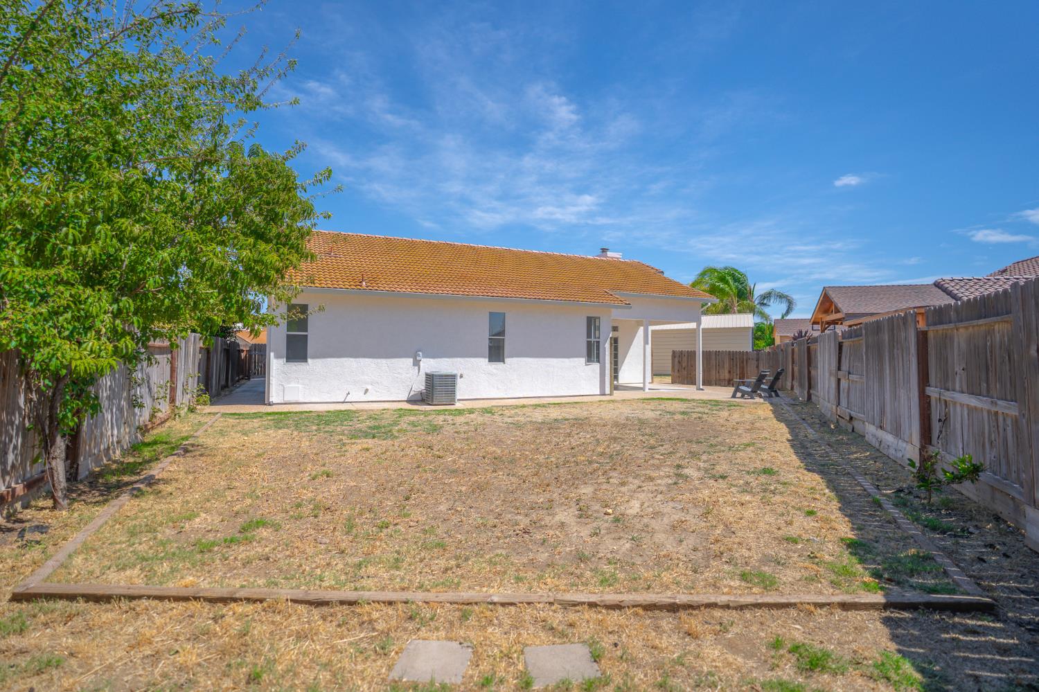 766 Amelia Ct, Los Banos, CA 93635