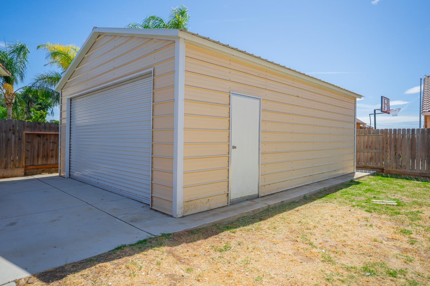 766 Amelia Ct, Los Banos, CA 93635