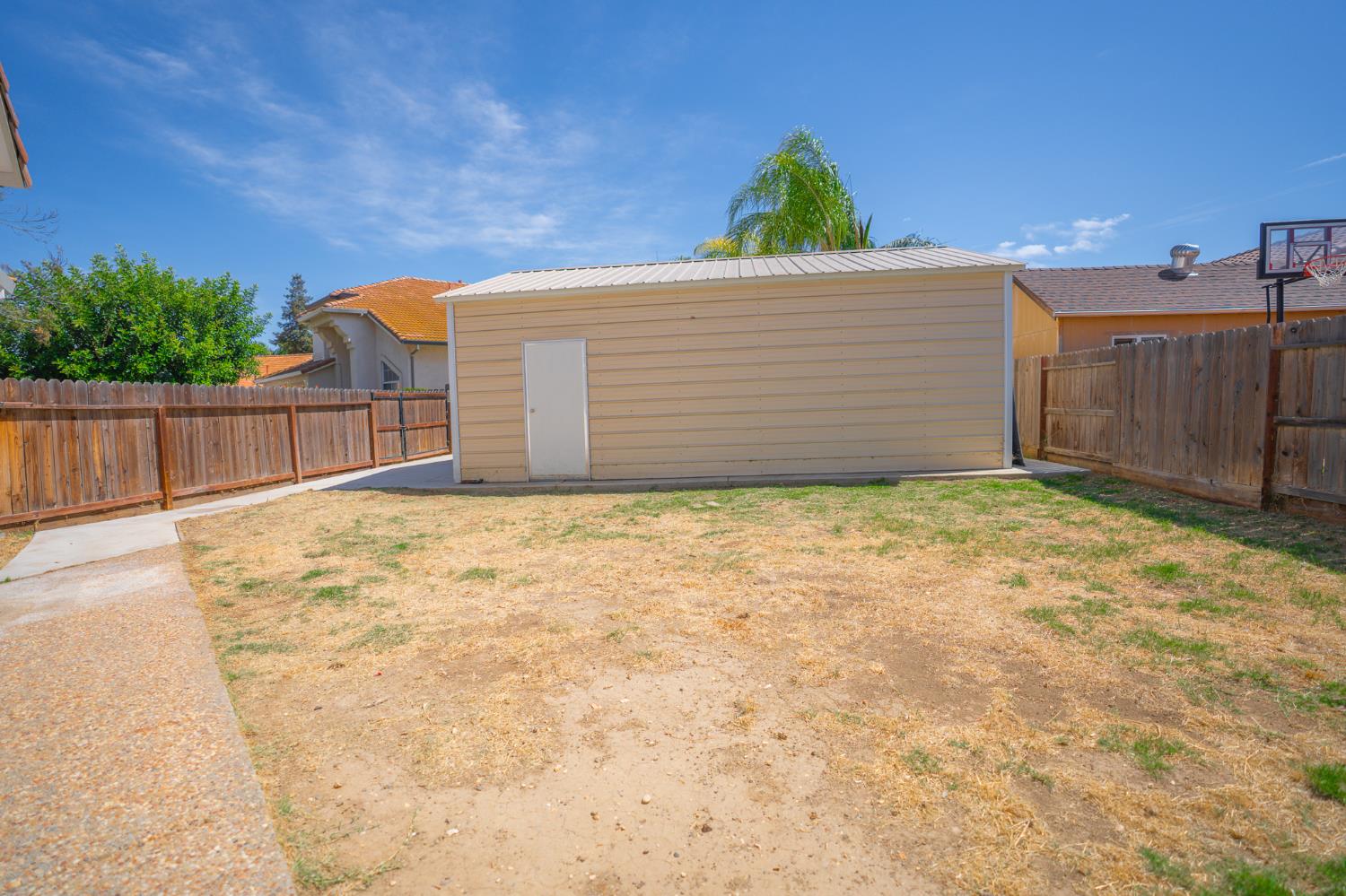 766 Amelia Ct, Los Banos, CA 93635