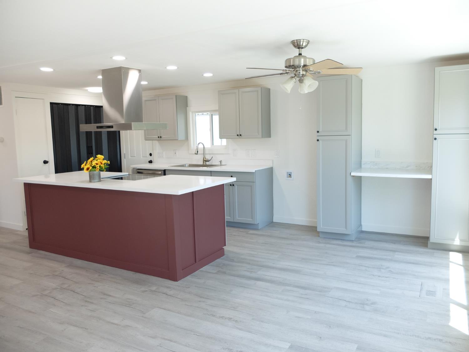 2621 Prescott Rd #229, Modesto, CA 95350