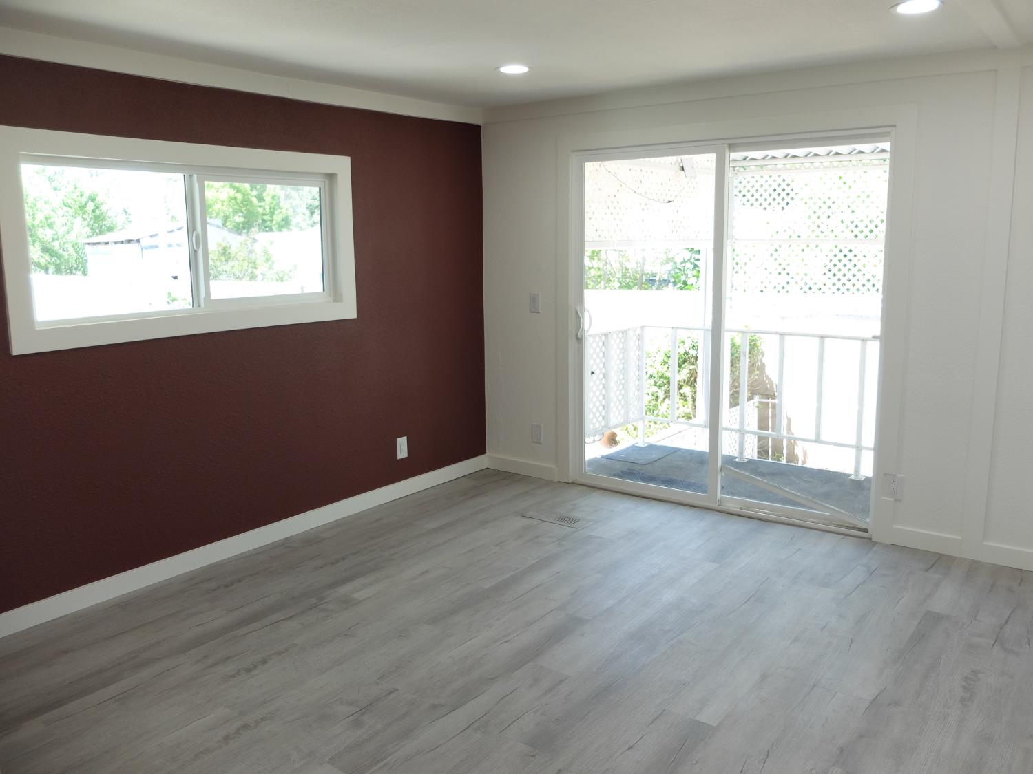 2621 Prescott Rd #229, Modesto, CA 95350
