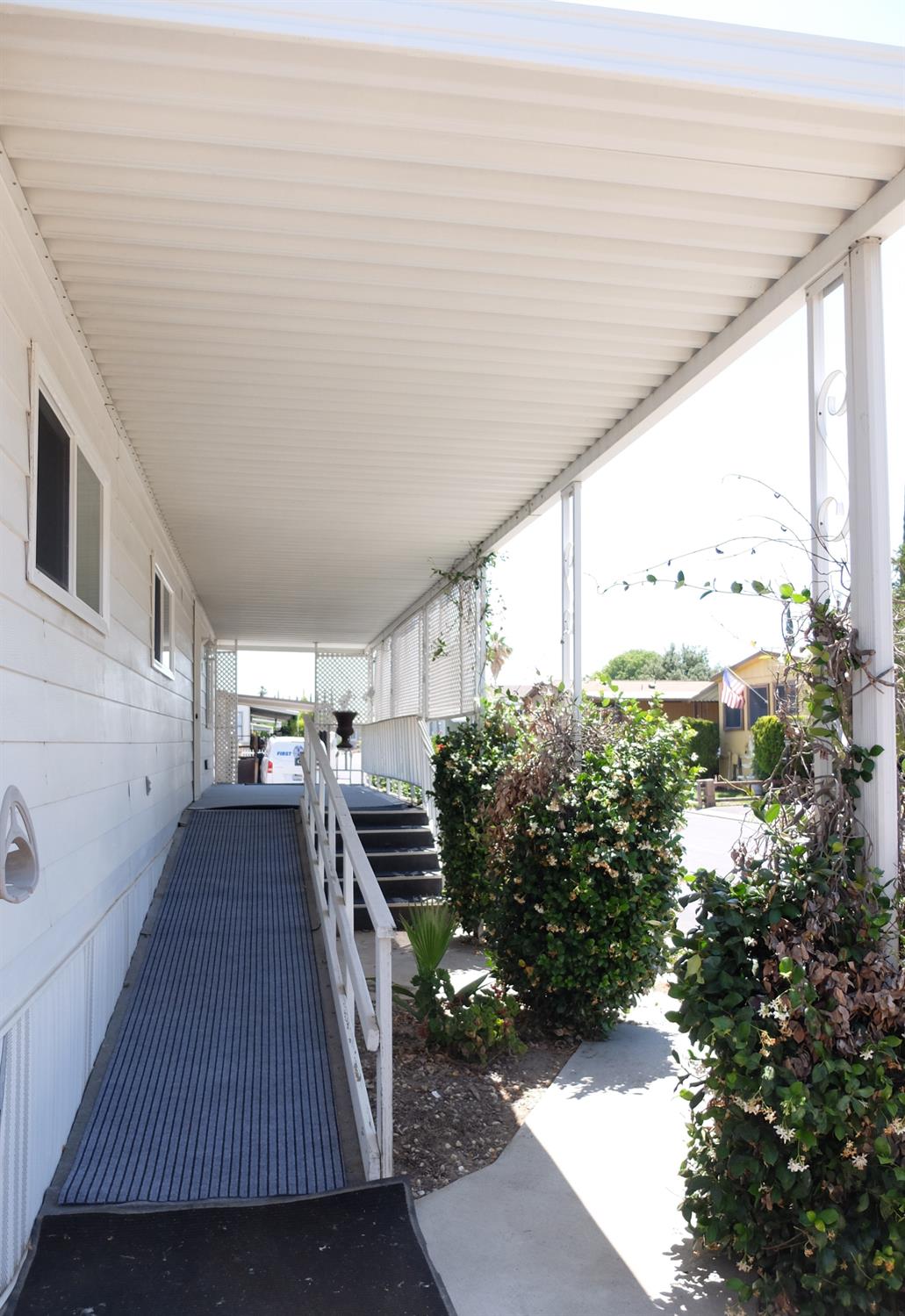 2621 Prescott Rd #229, Modesto, CA 95350