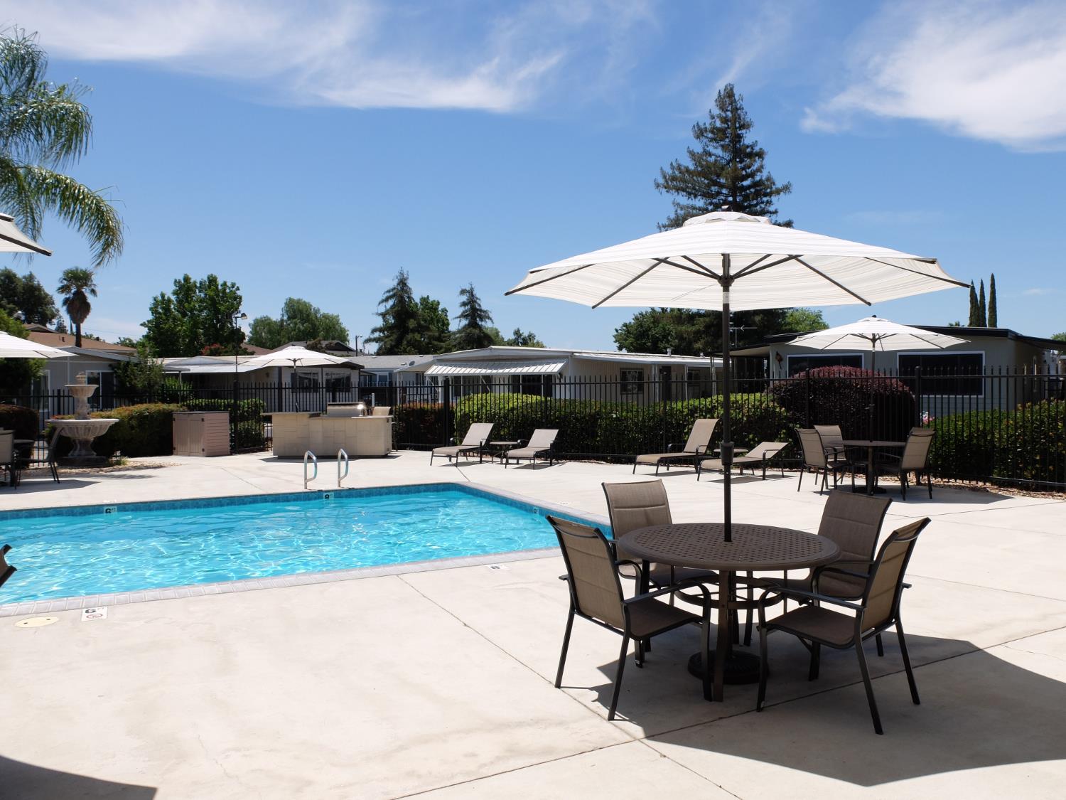 2621 Prescott Rd #229, Modesto, CA 95350