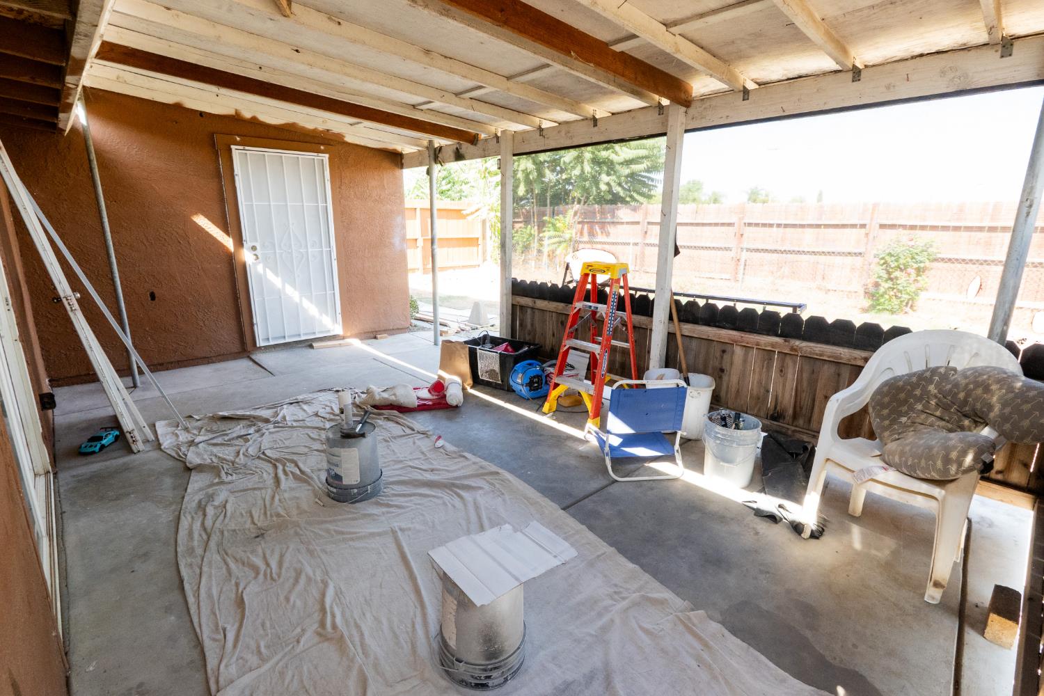 822 E glenwood, Turlock, CA 95380