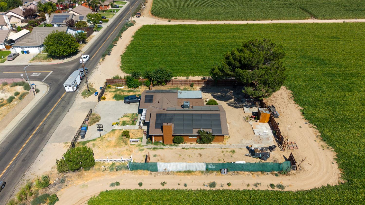 822 E glenwood, Turlock, CA 95380
