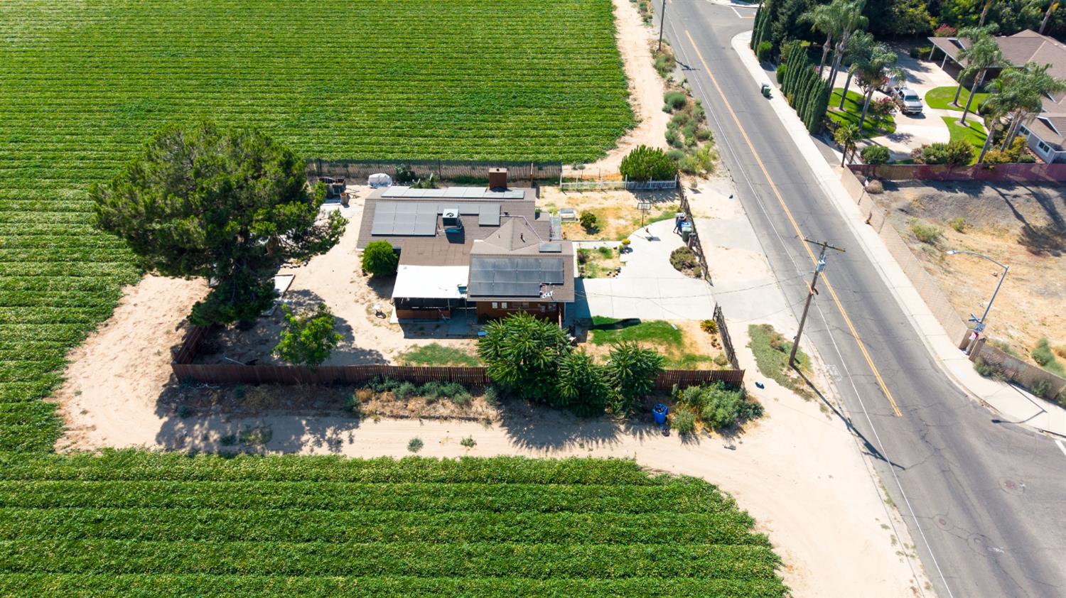 822 E glenwood, Turlock, CA 95380