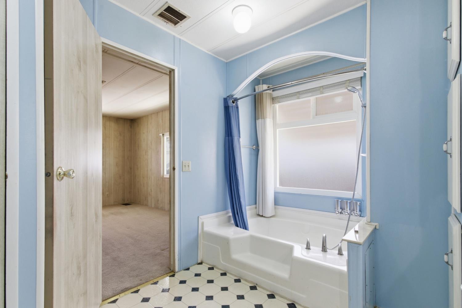 1400 Tully Rd #116, Turlock, CA 95380