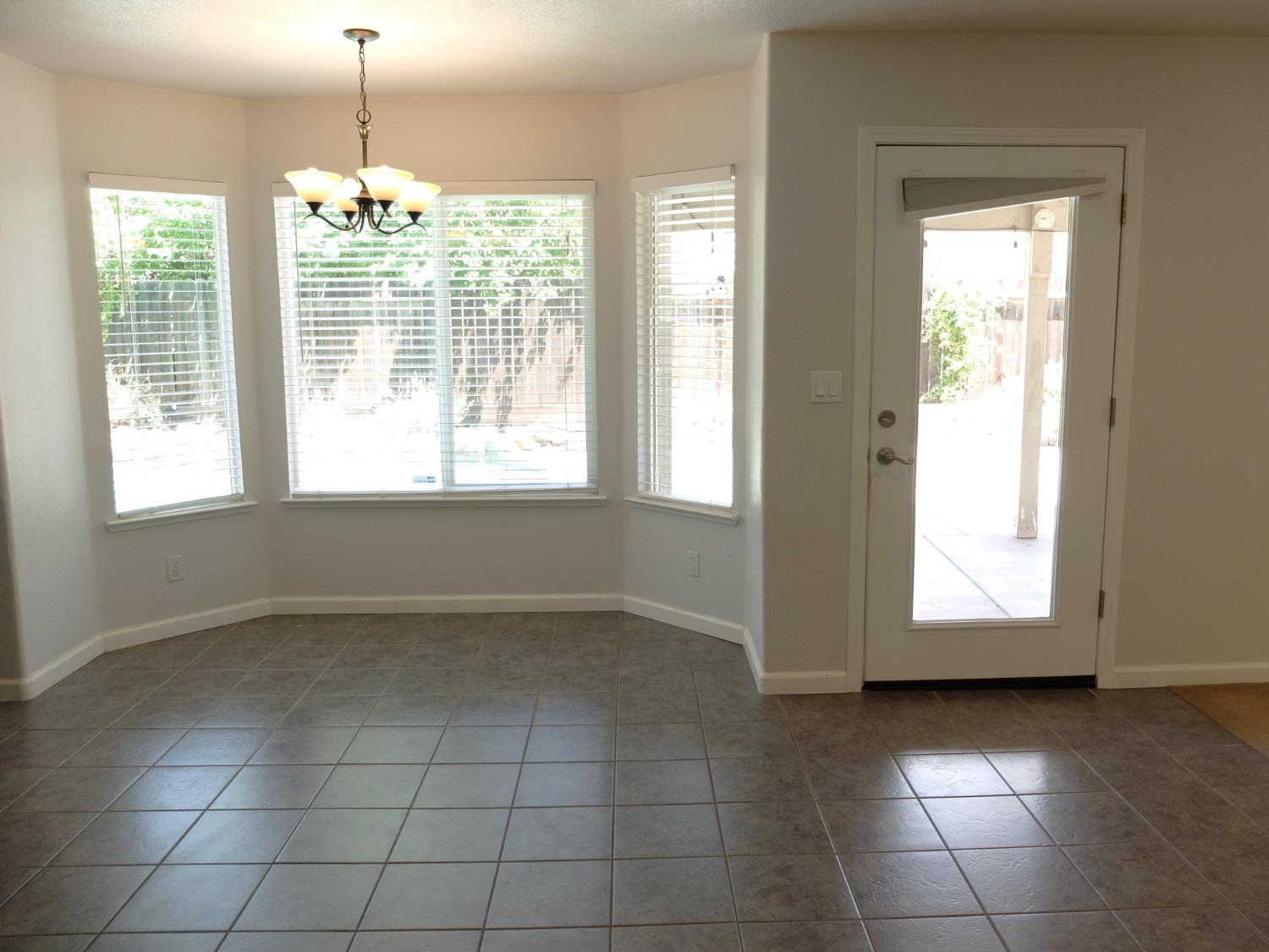 3304 Cardinal Flower Ave, Modesto, CA 95355