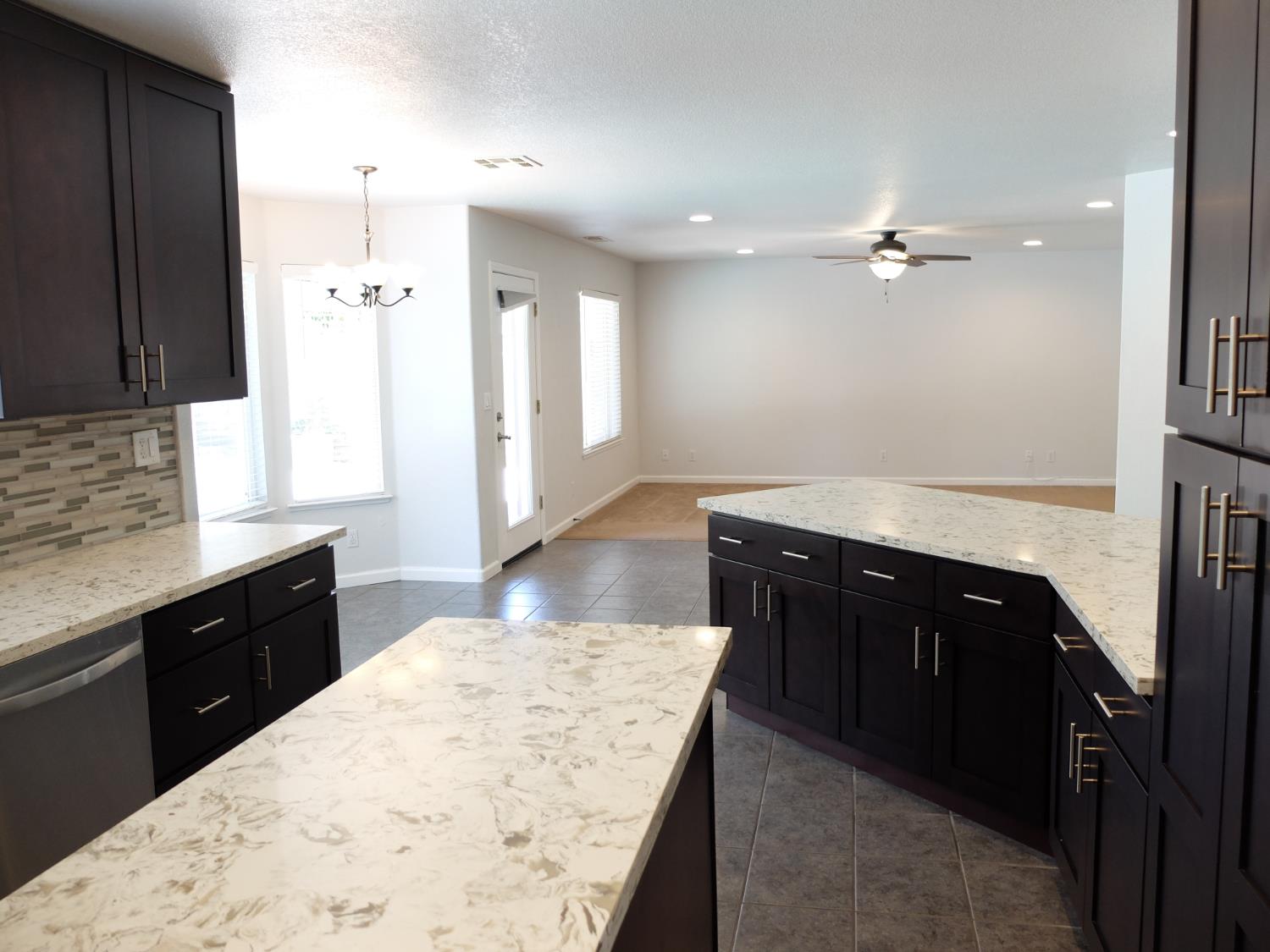 3304 Cardinal Flower Ave, Modesto, CA 95355