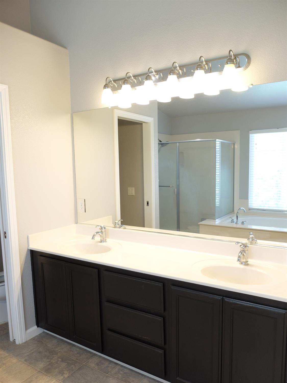 3304 Cardinal Flower Ave, Modesto, CA 95355
