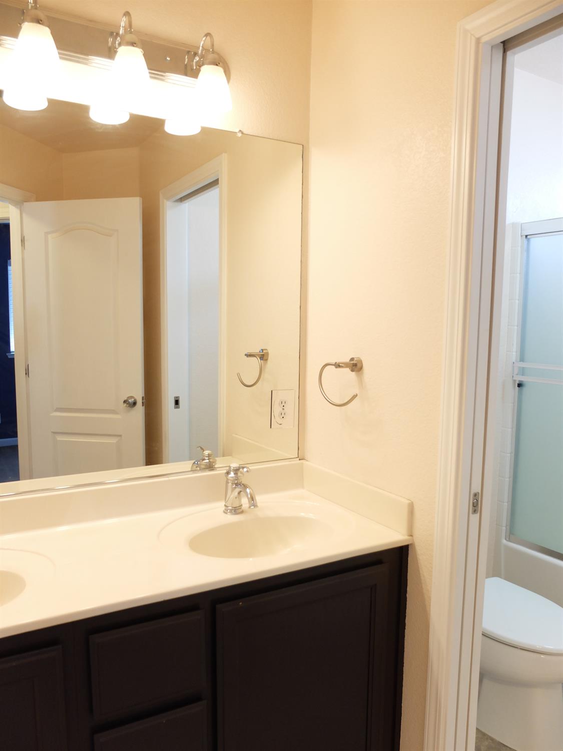 3304 Cardinal Flower Ave, Modesto, CA 95355
