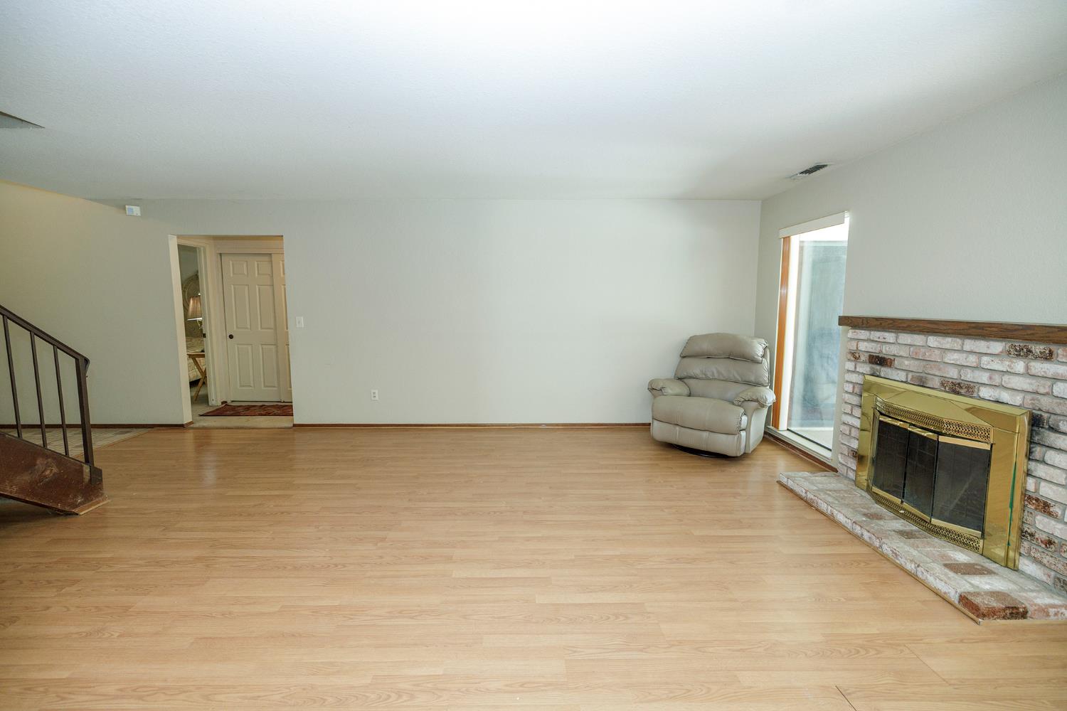2533 Burlwood Dr, Modesto, CA 95355