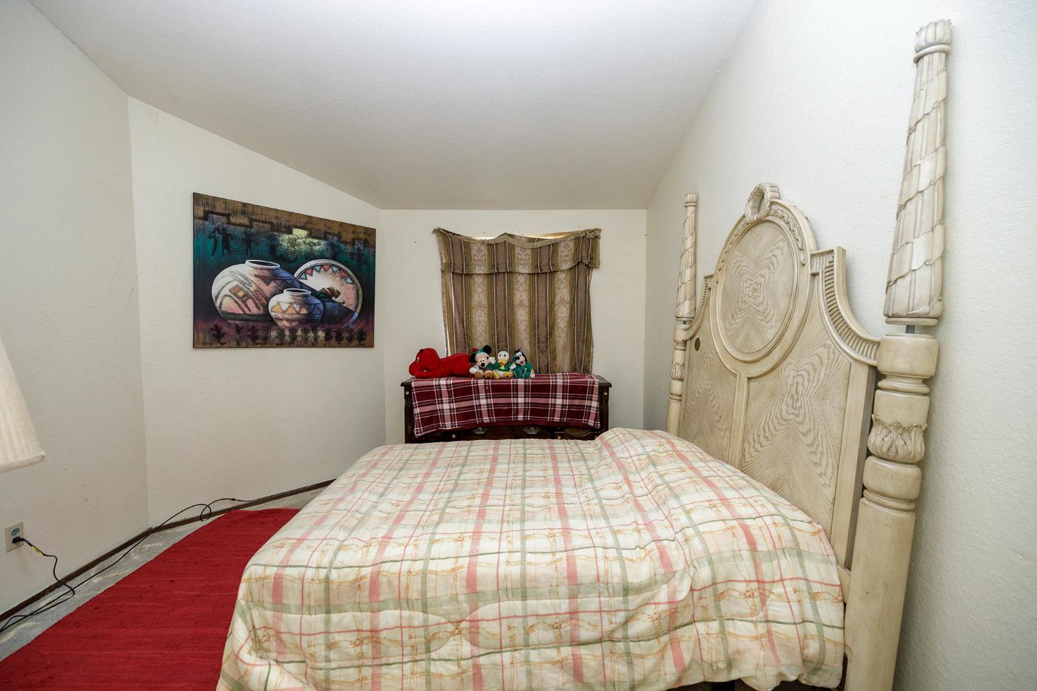 2533 Burlwood Dr, Modesto, CA 95355