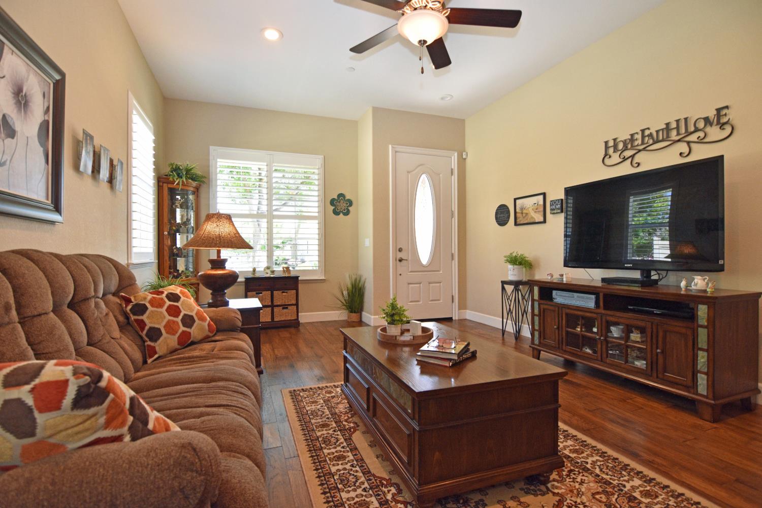 2260 State St, Turlock, CA 95380