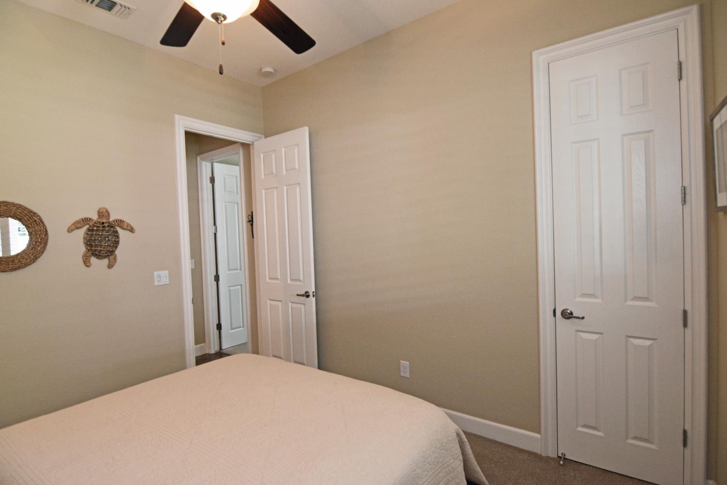 2260 State St, Turlock, CA 95380