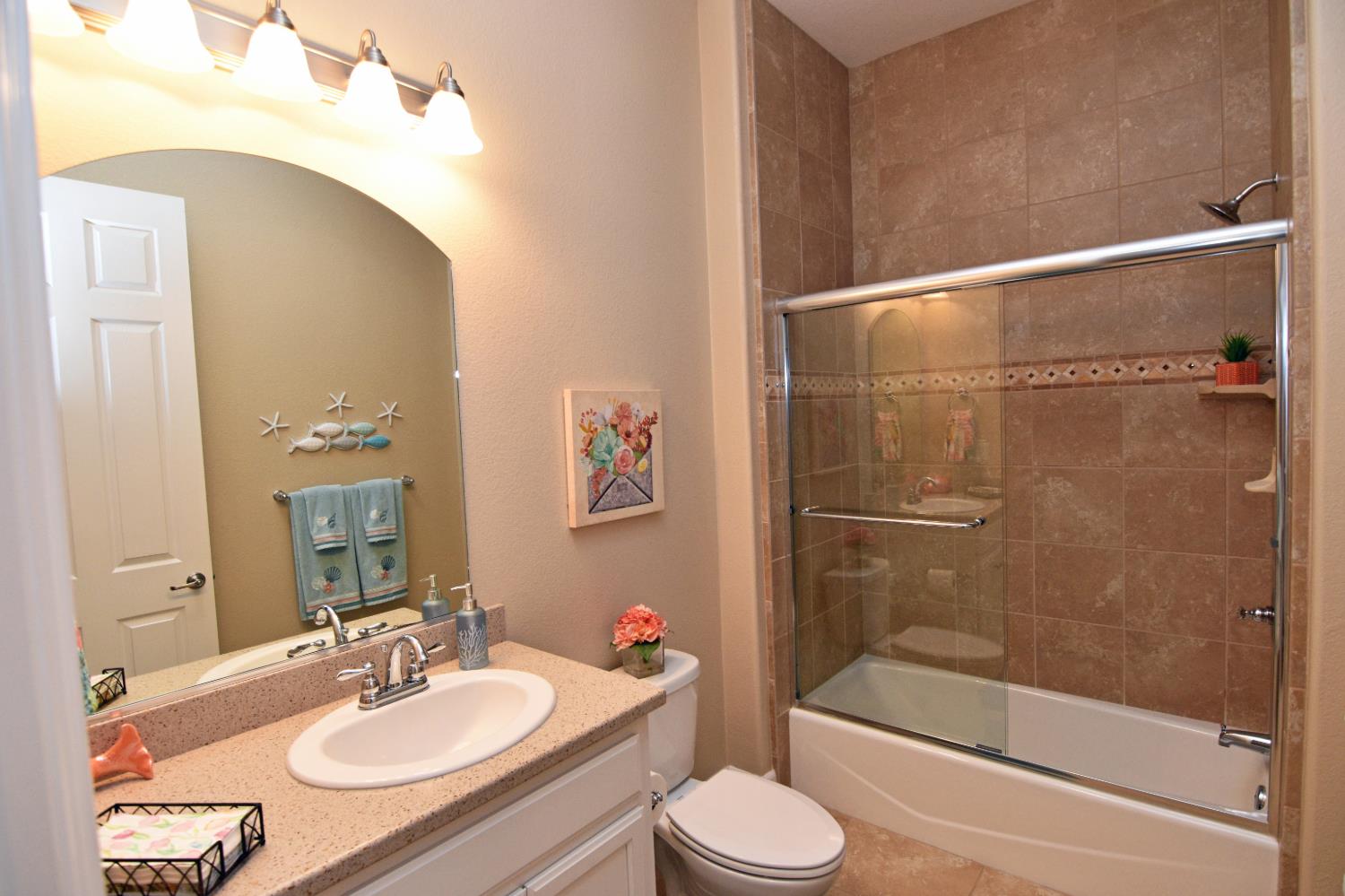 2260 State St, Turlock, CA 95380