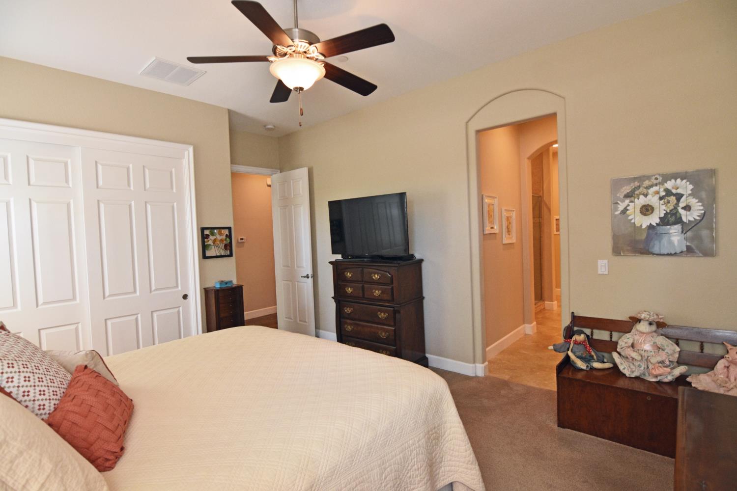 2260 State St, Turlock, CA 95380