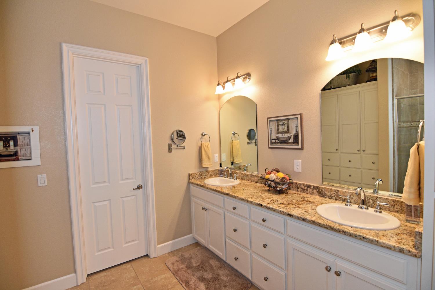 2260 State St, Turlock, CA 95380