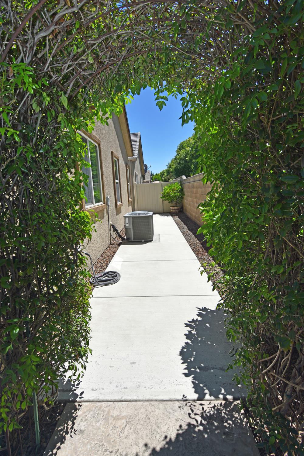 2260 State St, Turlock, CA 95380