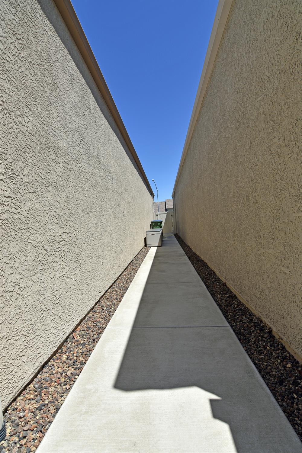 2260 State St, Turlock, CA 95380
