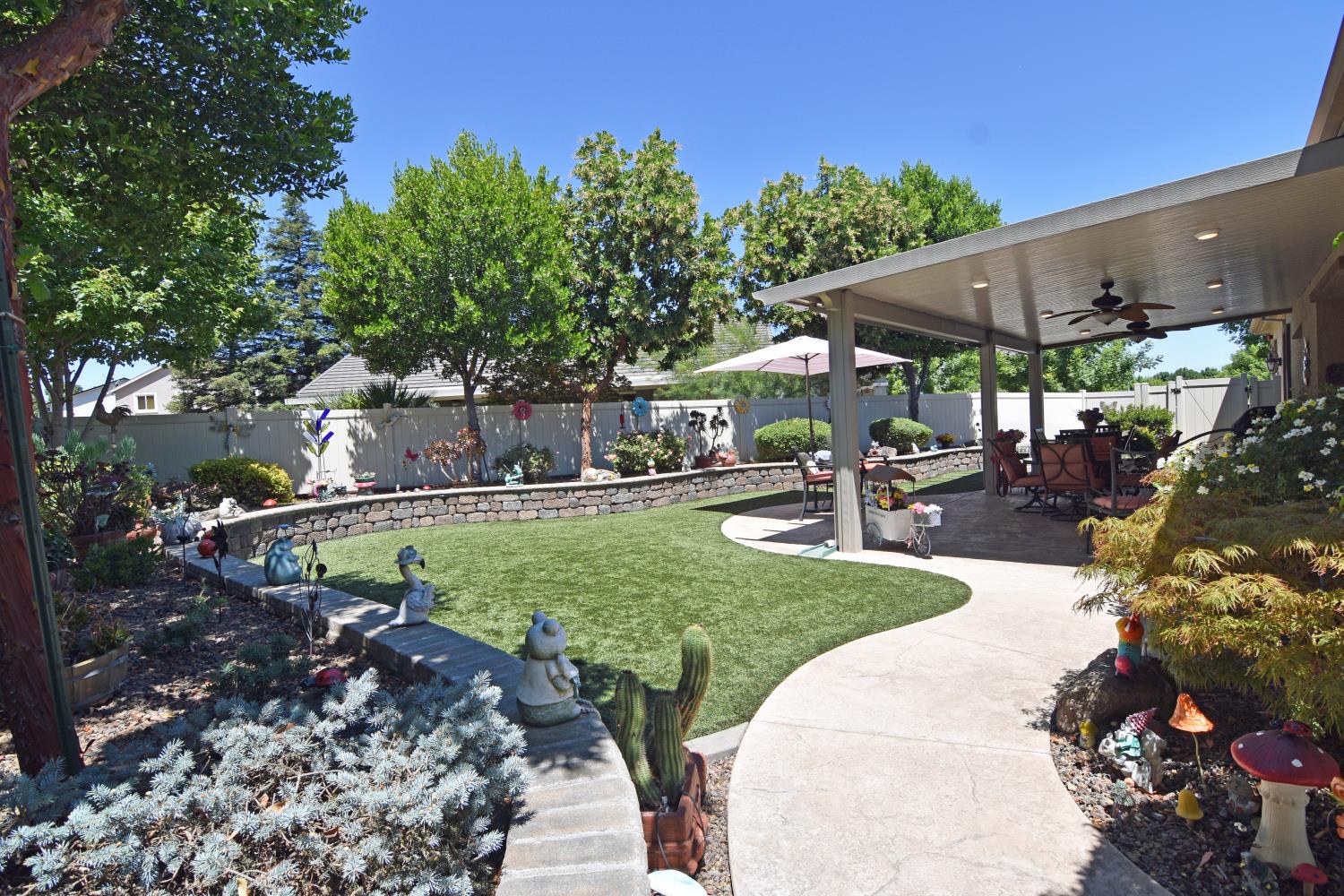 2260 State St, Turlock, CA 95380