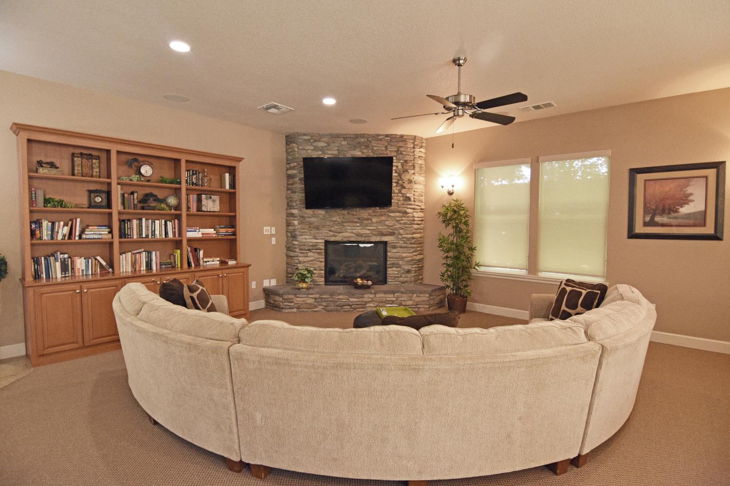2260 State St, Turlock, CA 95380