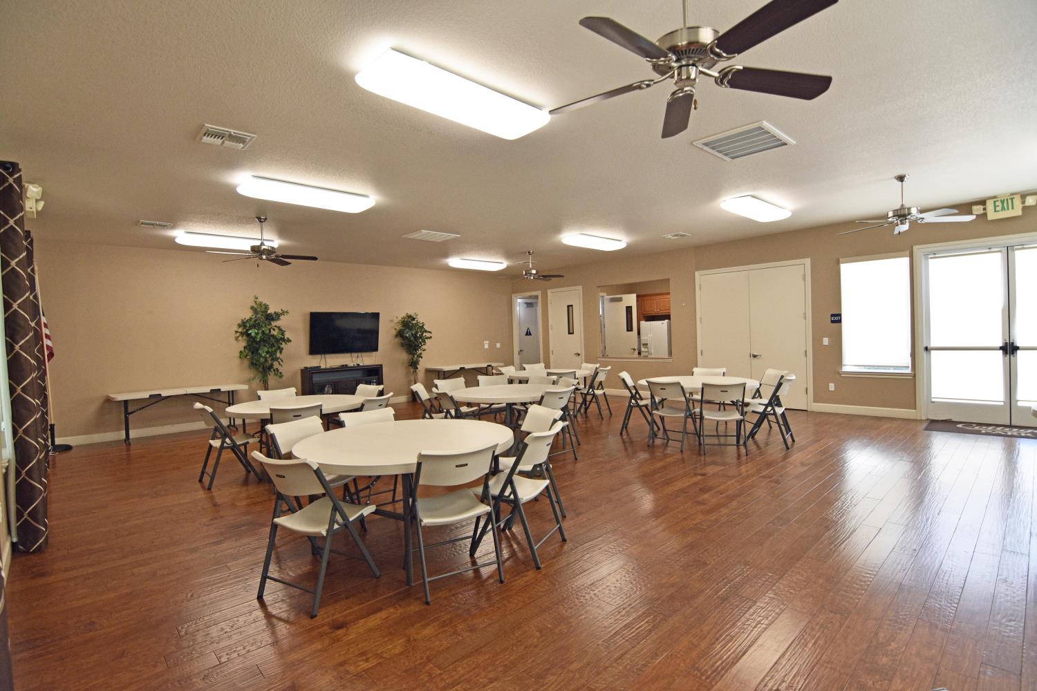 2260 State St, Turlock, CA 95380