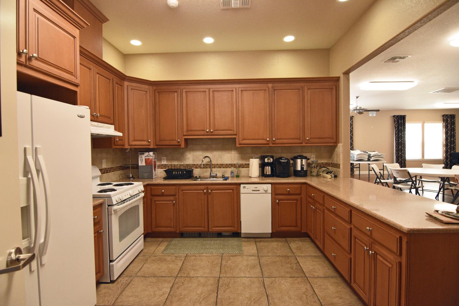 2260 State St, Turlock, CA 95380