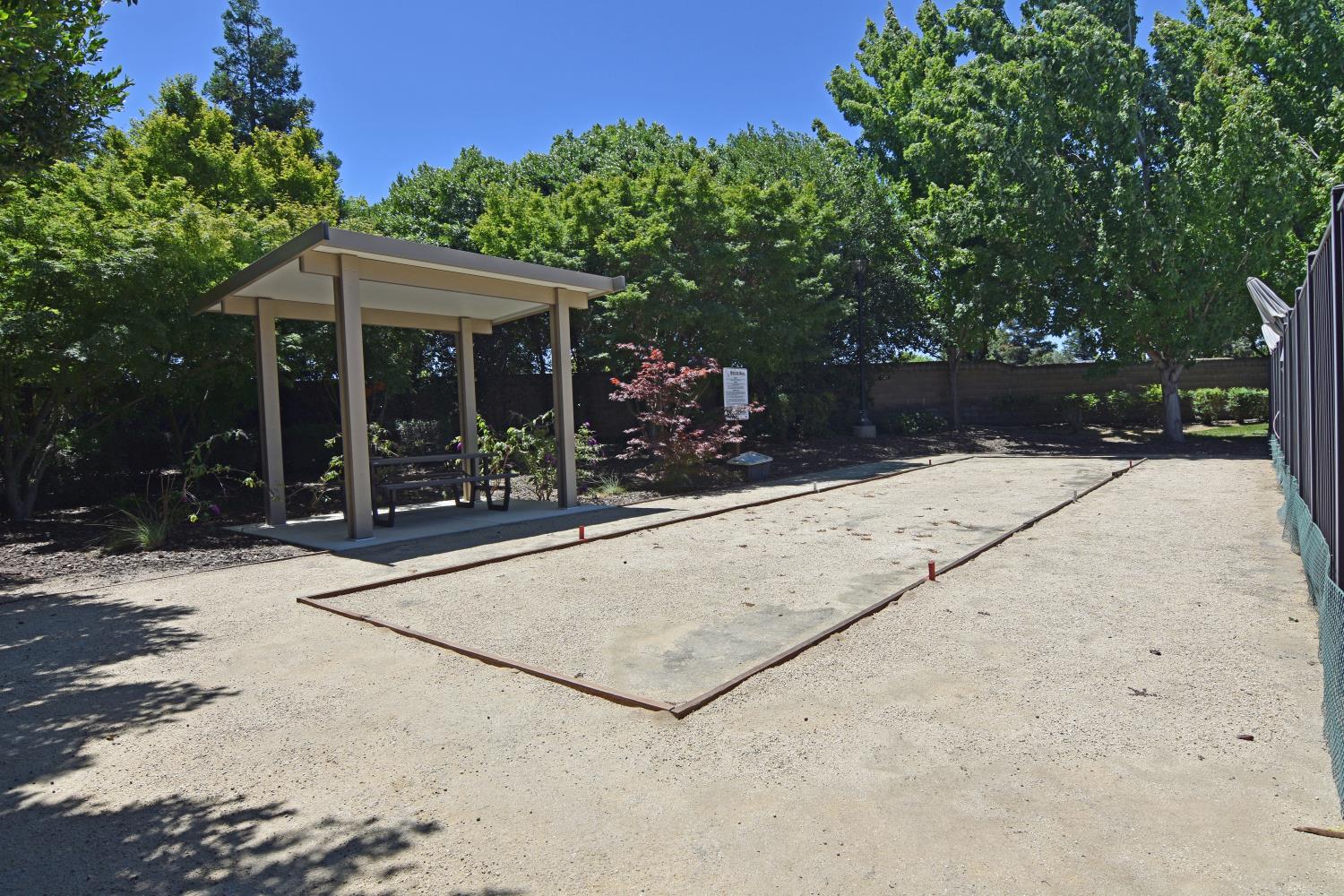 2260 State St, Turlock, CA 95380