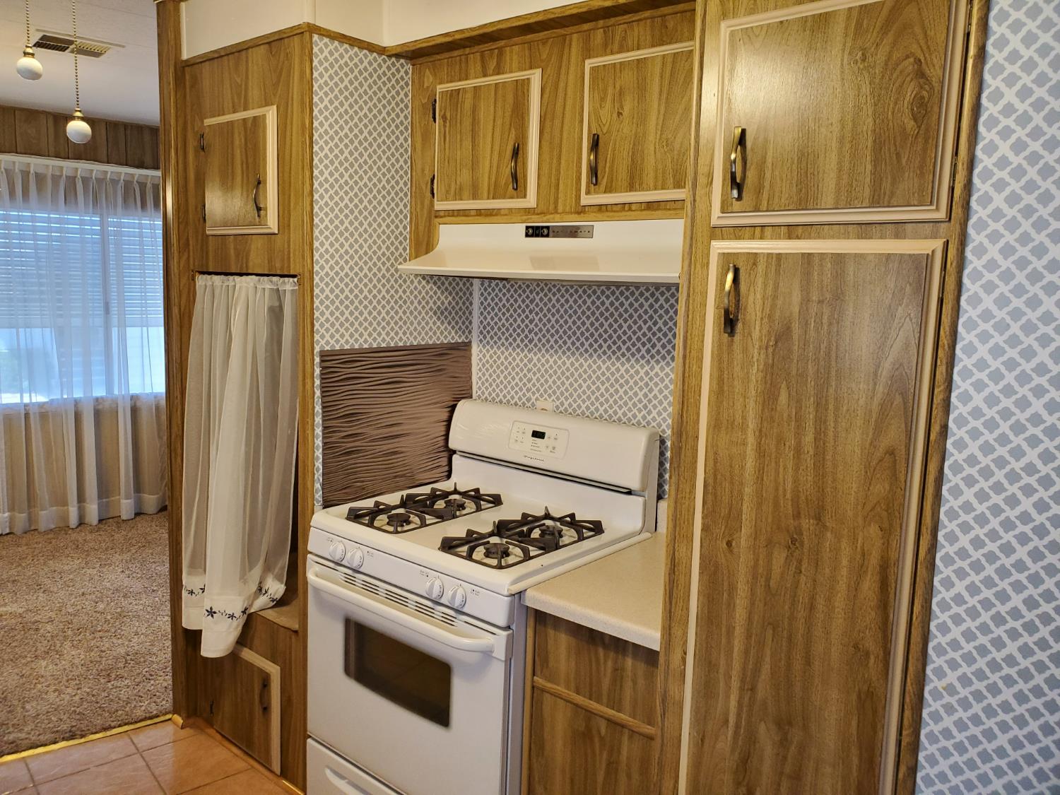 3824 Maui Terrace, Modesto, CA 95355