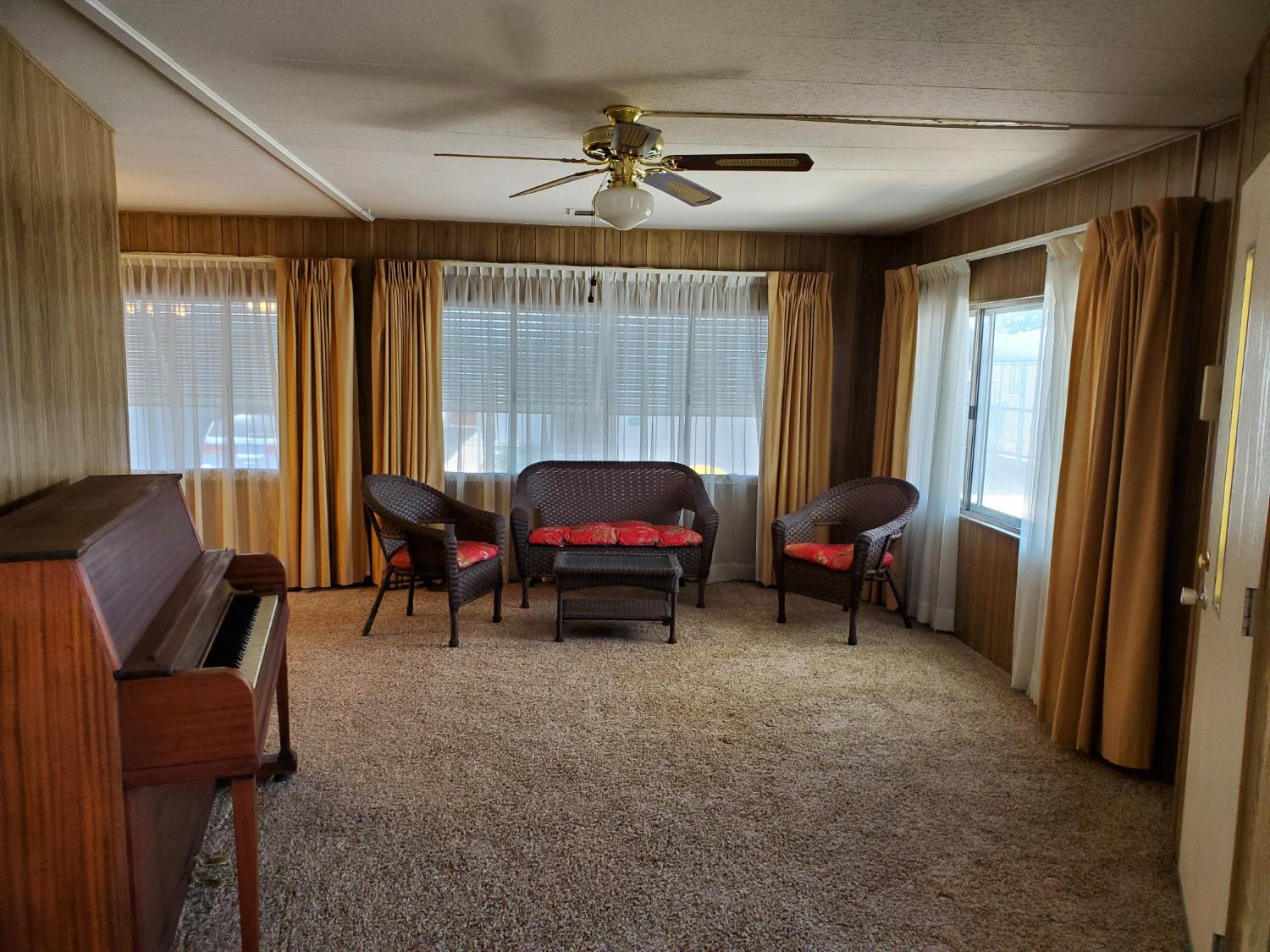 3824 Maui Terrace, Modesto, CA 95355