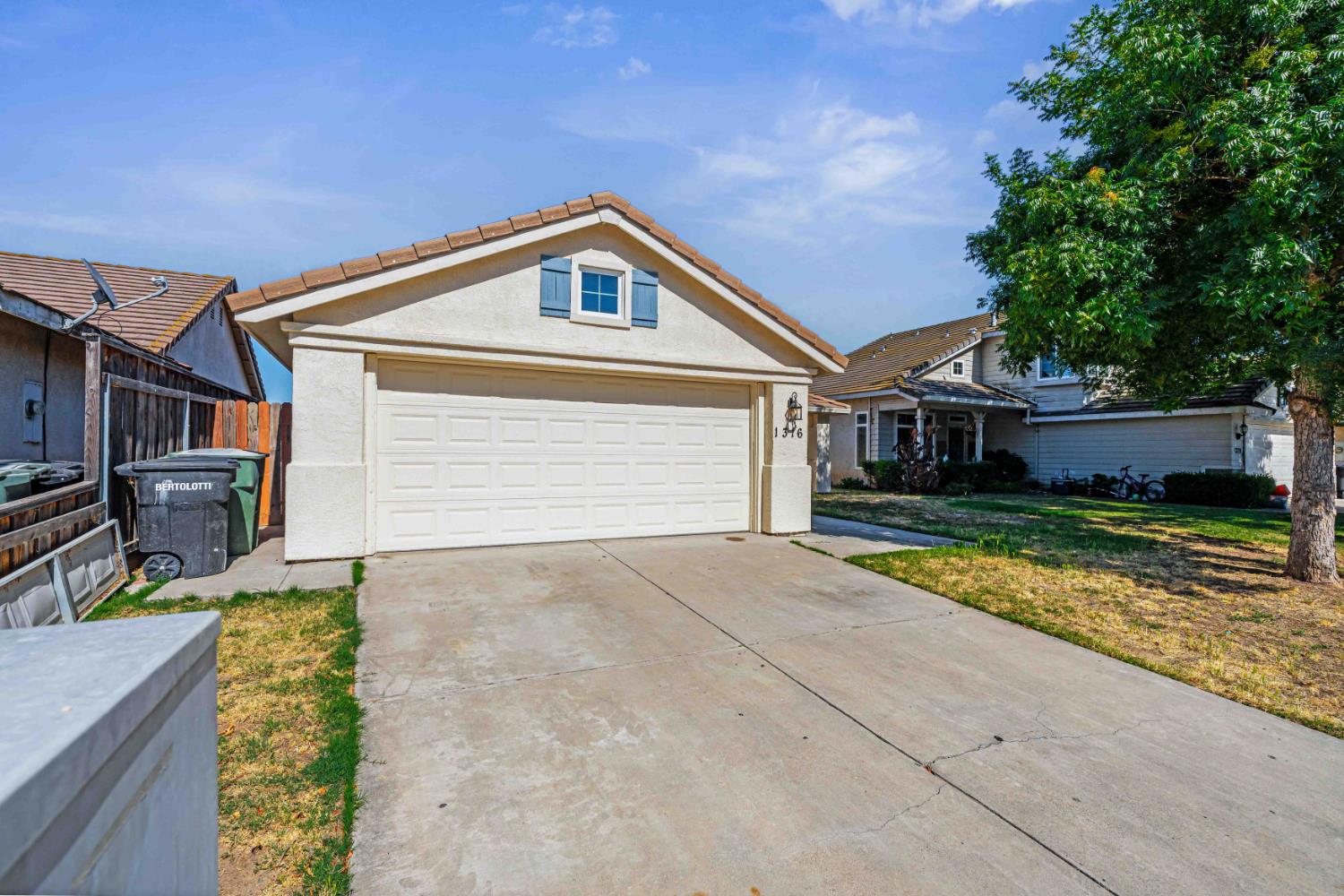 1316 Riverette Dr, Modesto, CA 95351