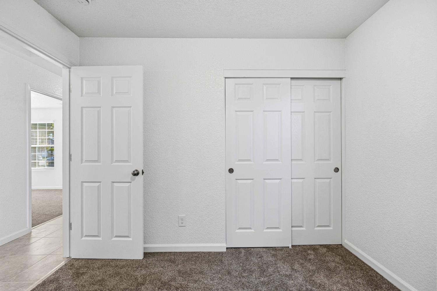 1316 Riverette Dr, Modesto, CA 95351