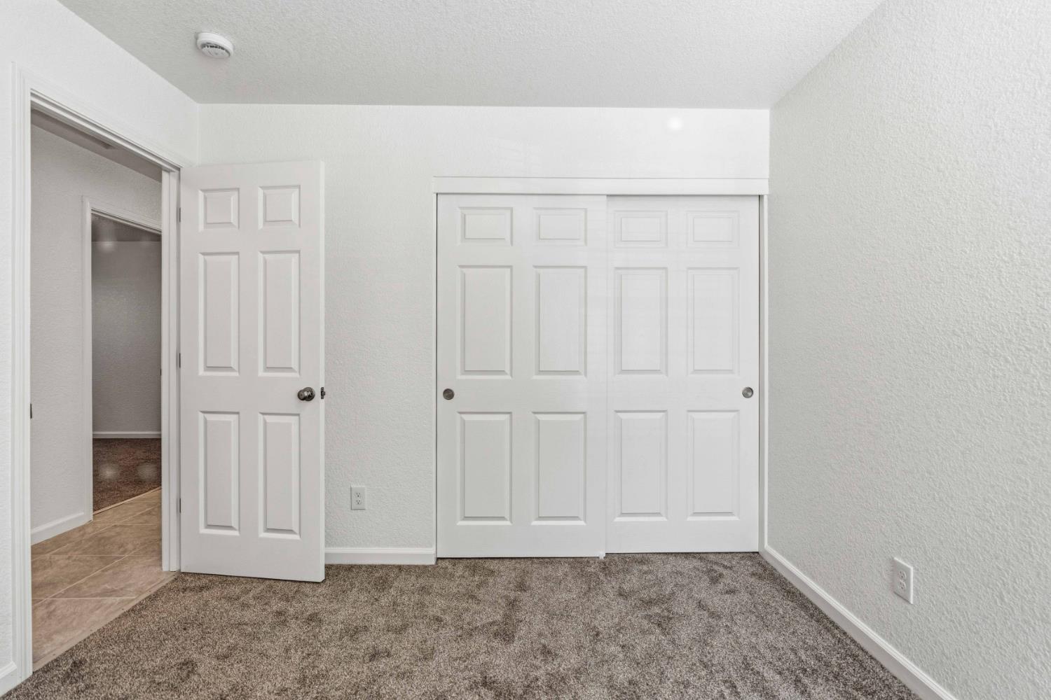 1316 Riverette Dr, Modesto, CA 95351