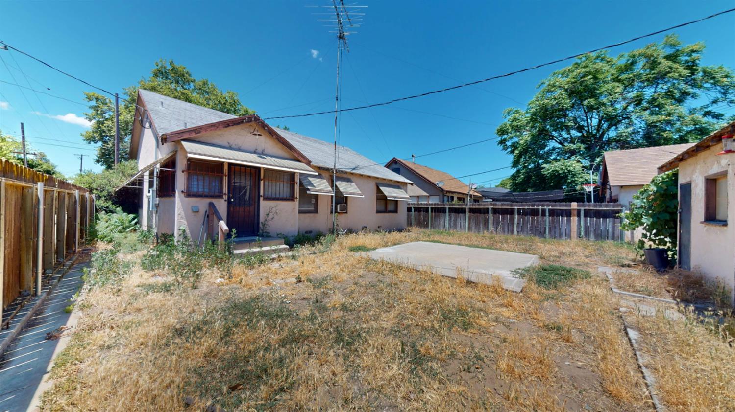 225 Merced Ave, Modesto, CA 95351