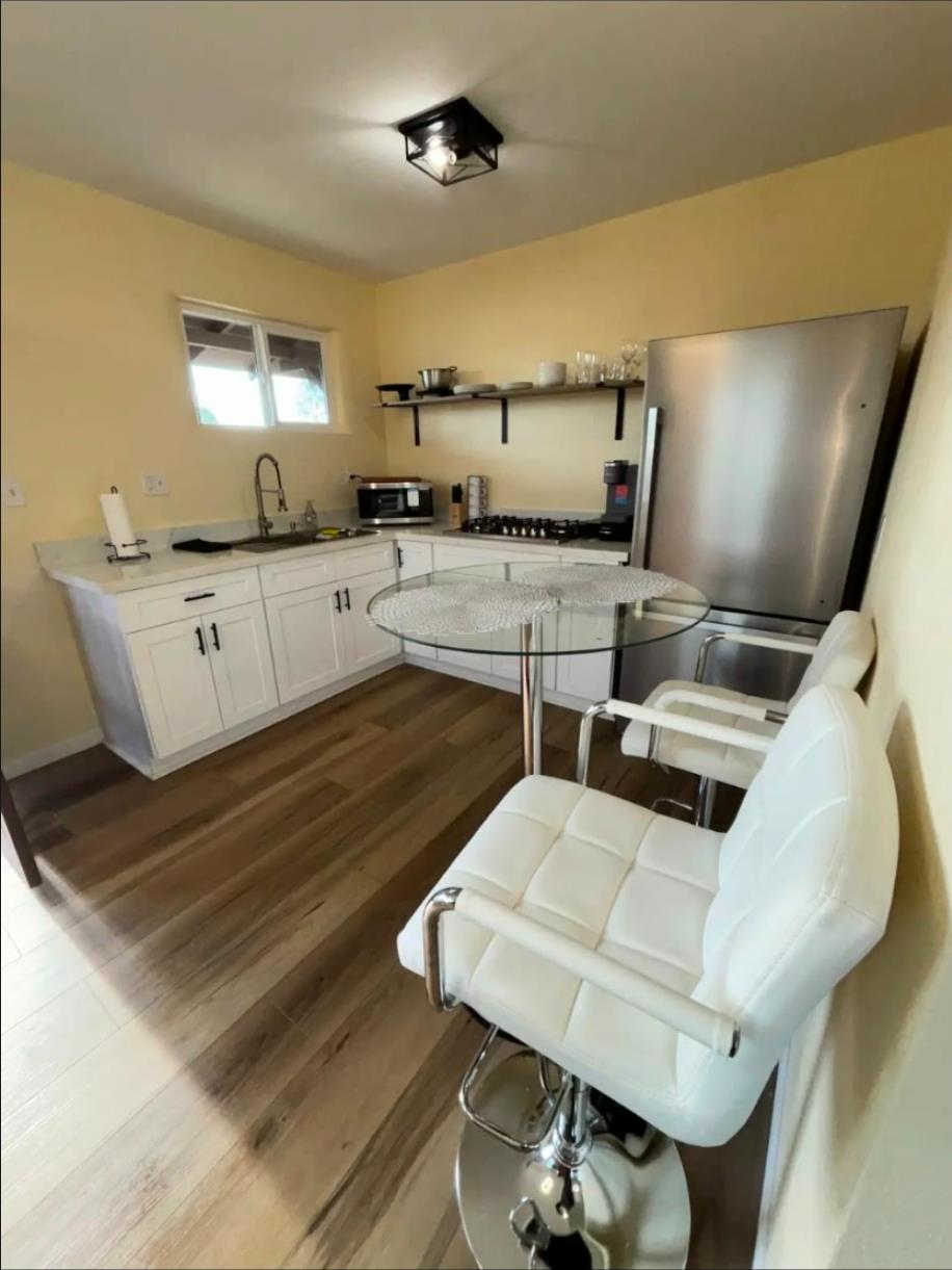 718 6th St, Modesto, CA 95354