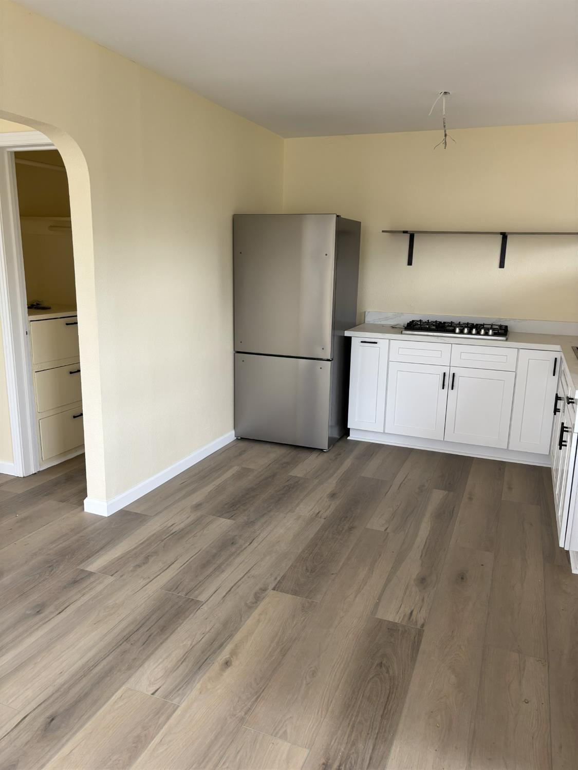718 6th St, Modesto, CA 95354