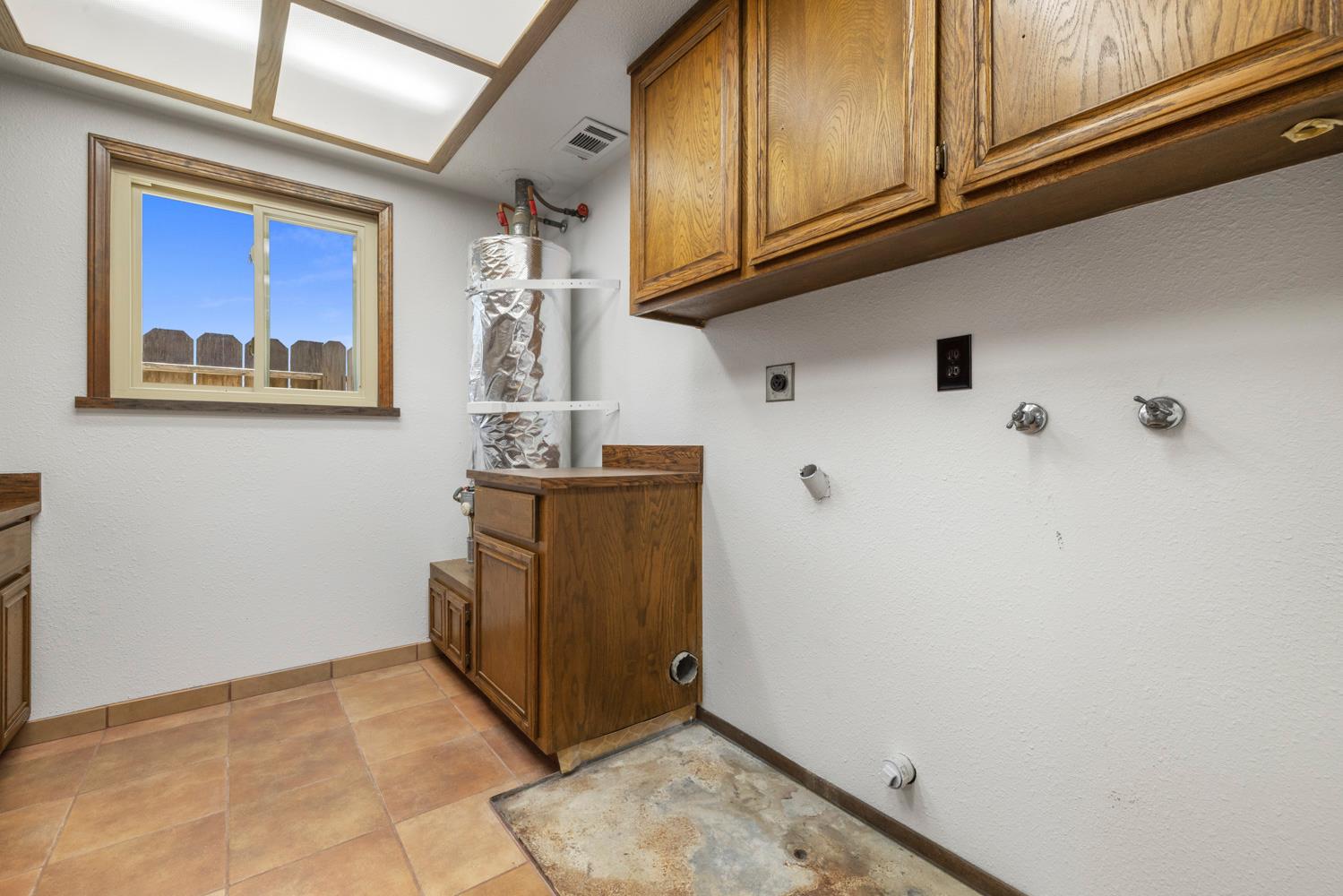 3904 Trillium Ave, Modesto, CA 95356
