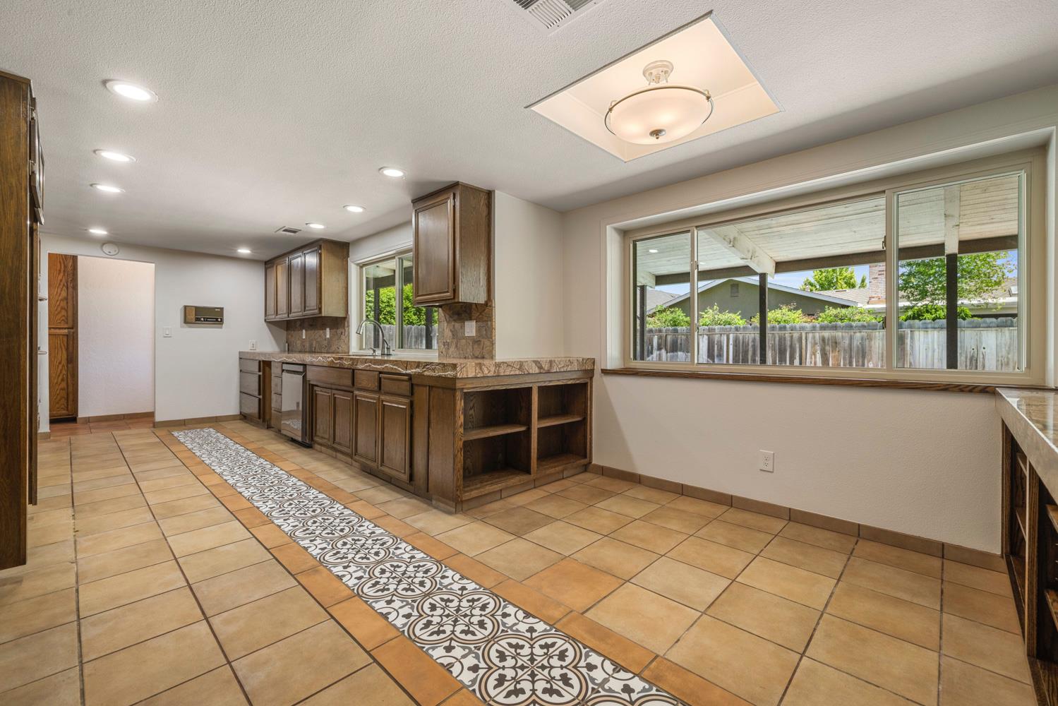 3904 Trillium Ave, Modesto, CA 95356