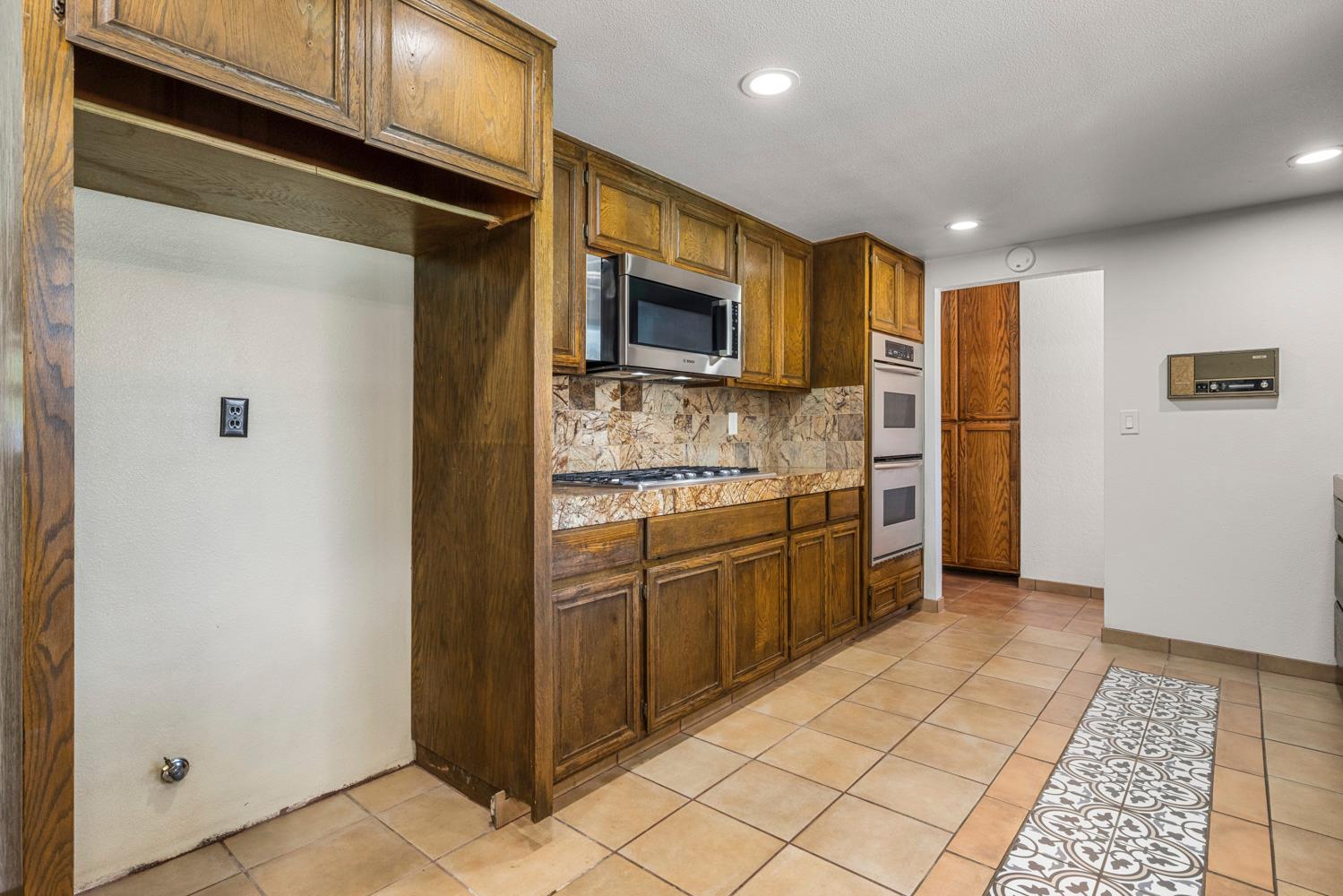 3904 Trillium Ave, Modesto, CA 95356