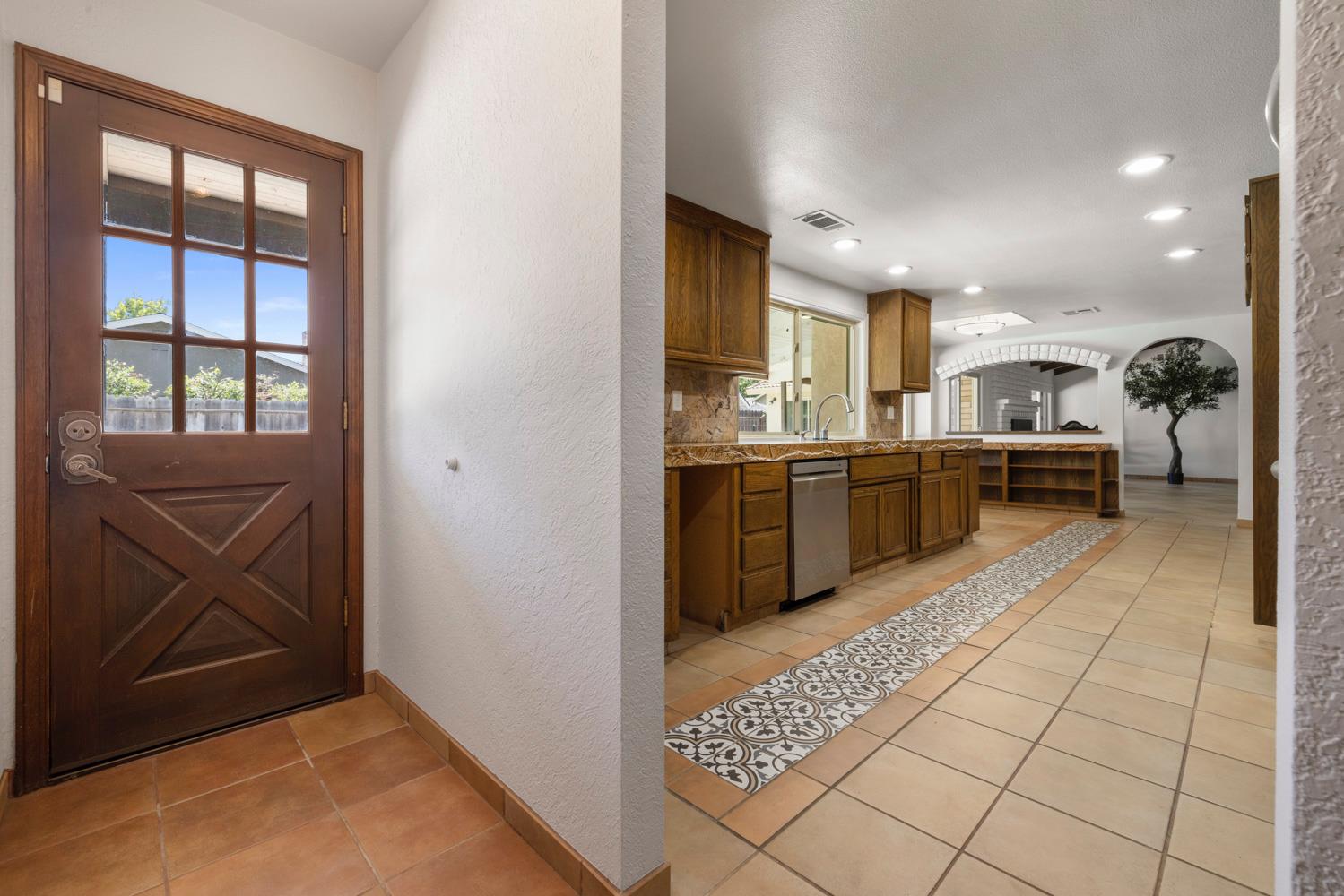 3904 Trillium Ave, Modesto, CA 95356
