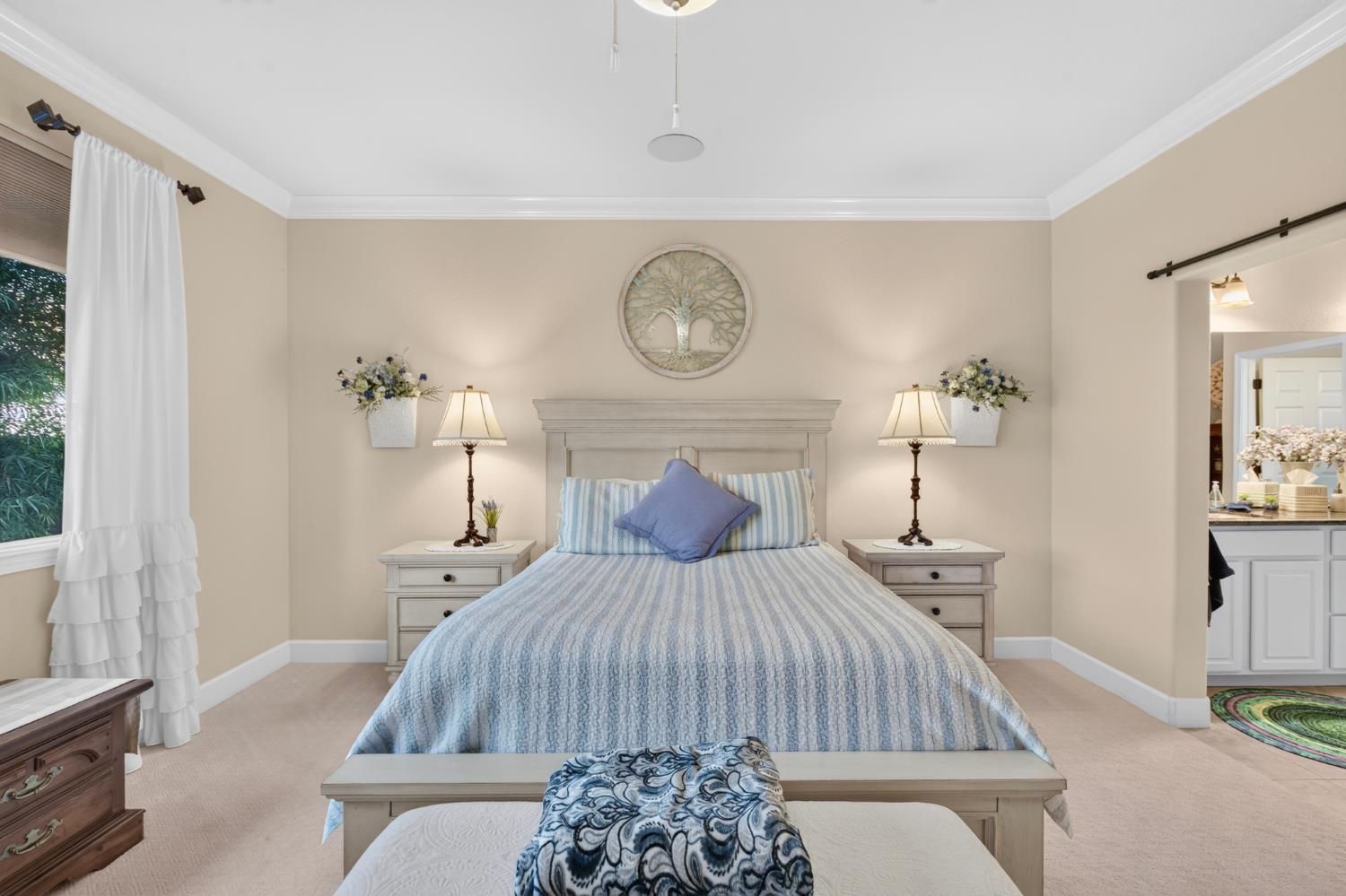 1370 Chestnut Hill Dr, Manteca, CA 95336