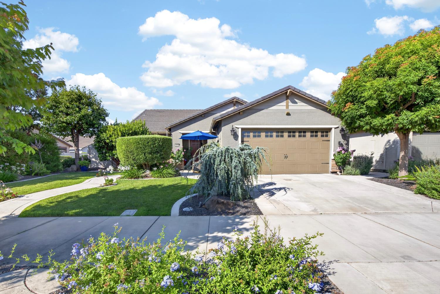 1370 Chestnut Hill Dr, Manteca, CA 95336