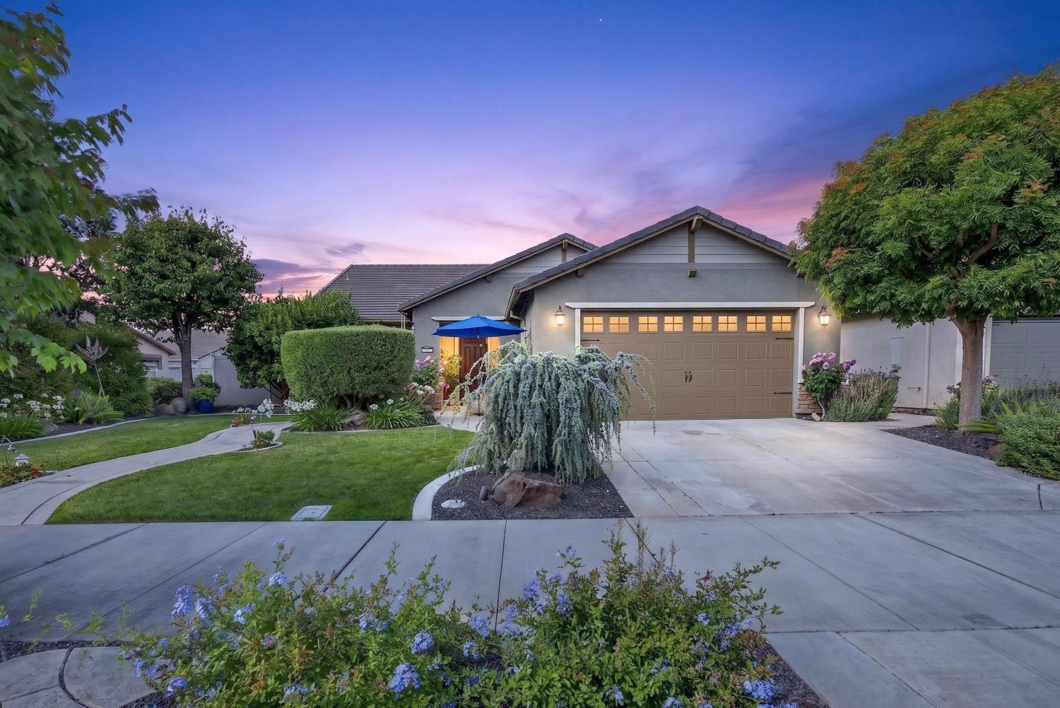 1370 Chestnut Hill Dr, Manteca, CA 95336