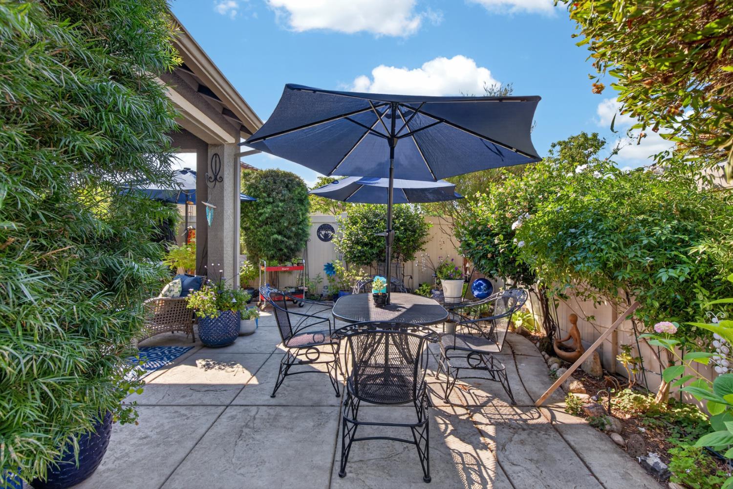 1370 Chestnut Hill Dr, Manteca, CA 95336