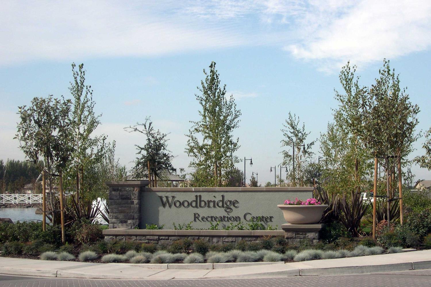 1370 Chestnut Hill Dr, Manteca, CA 95336