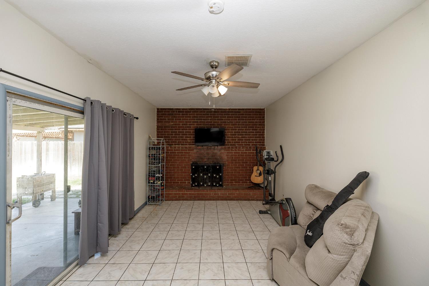 1505 Hamilton Ave, Modesto, CA 95350
