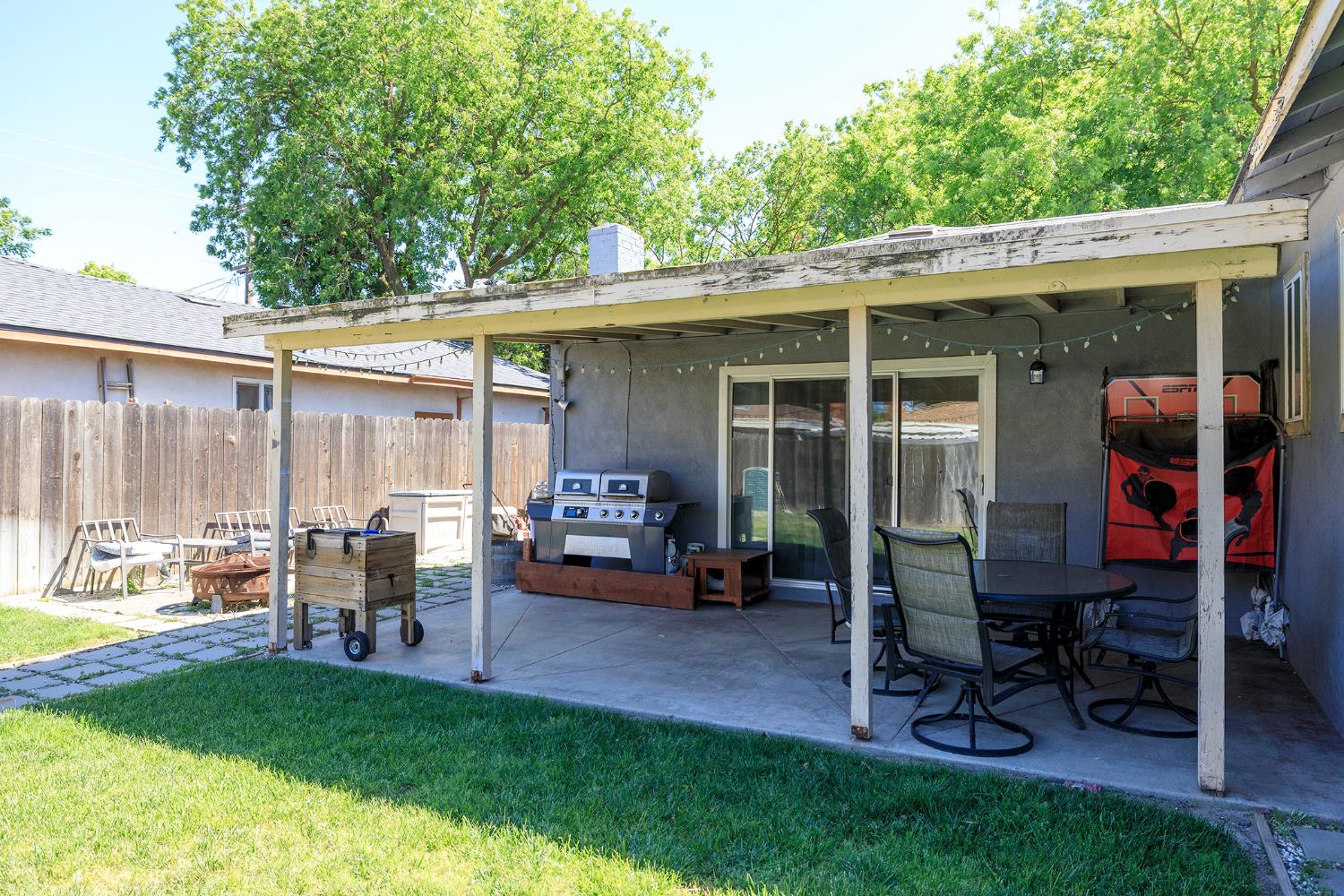 1505 Hamilton Ave, Modesto, CA 95350